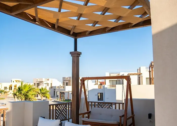 4 Bedrooms, Luxury Makadi Heights Villa Hurghada