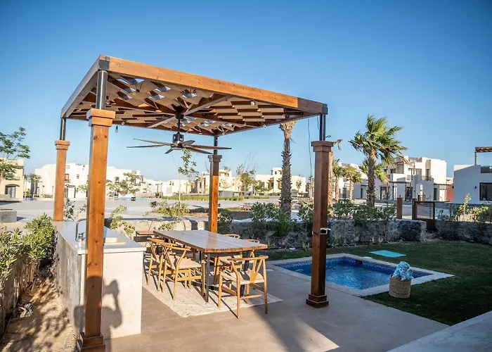 4 Bedrooms, Luxury Makadi Heights