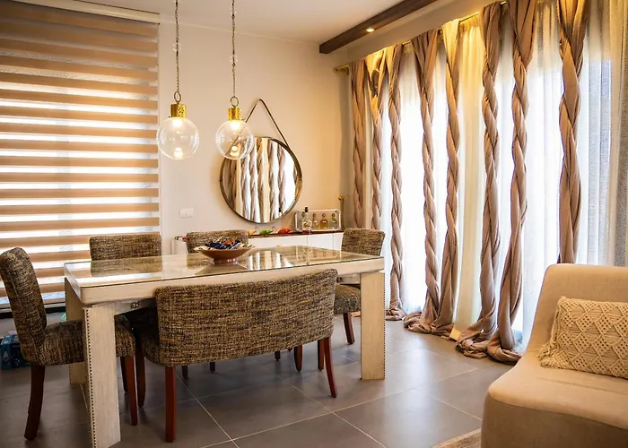 4 Bedrooms, Luxury Makadi Heights *