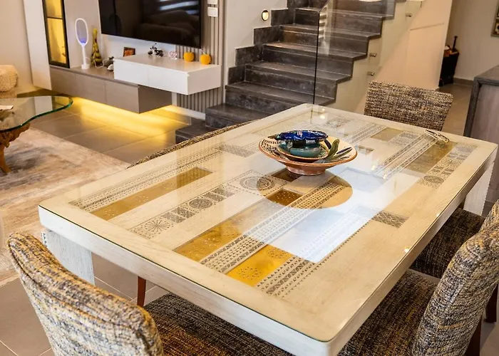 4 Bedrooms, Luxury Makadi Heights Villa