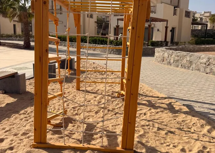 4 Bedrooms, Luxury Makadi Heights